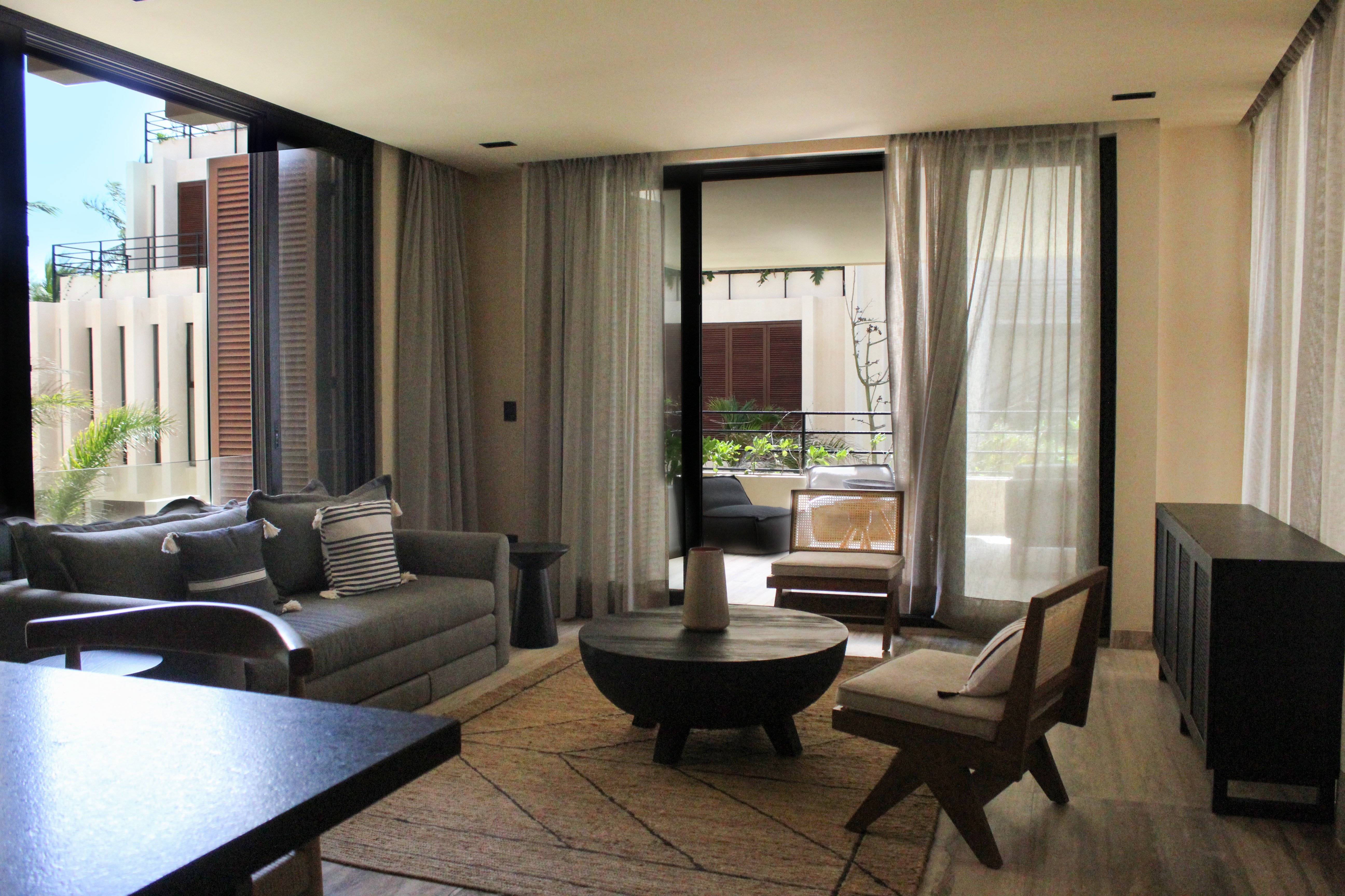 BESPOKE-guestroom-1BR Partial Ocean - Living Area.jpg