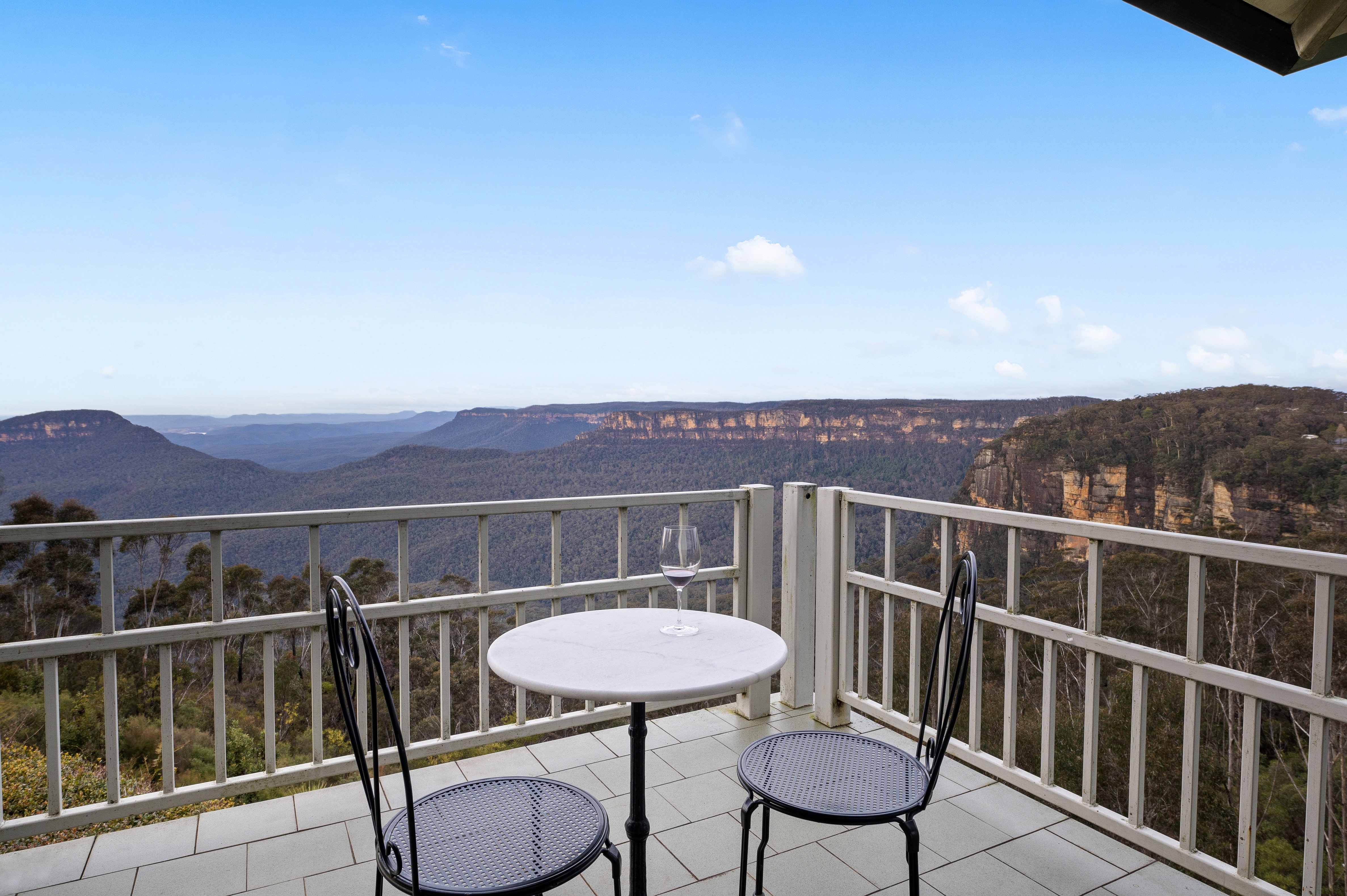 Echoes Boutique Hotel Blue Mou-guestroom-Corner View Suite - Balcony.jpg