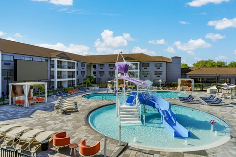 Oasis Pool with Jumbotron