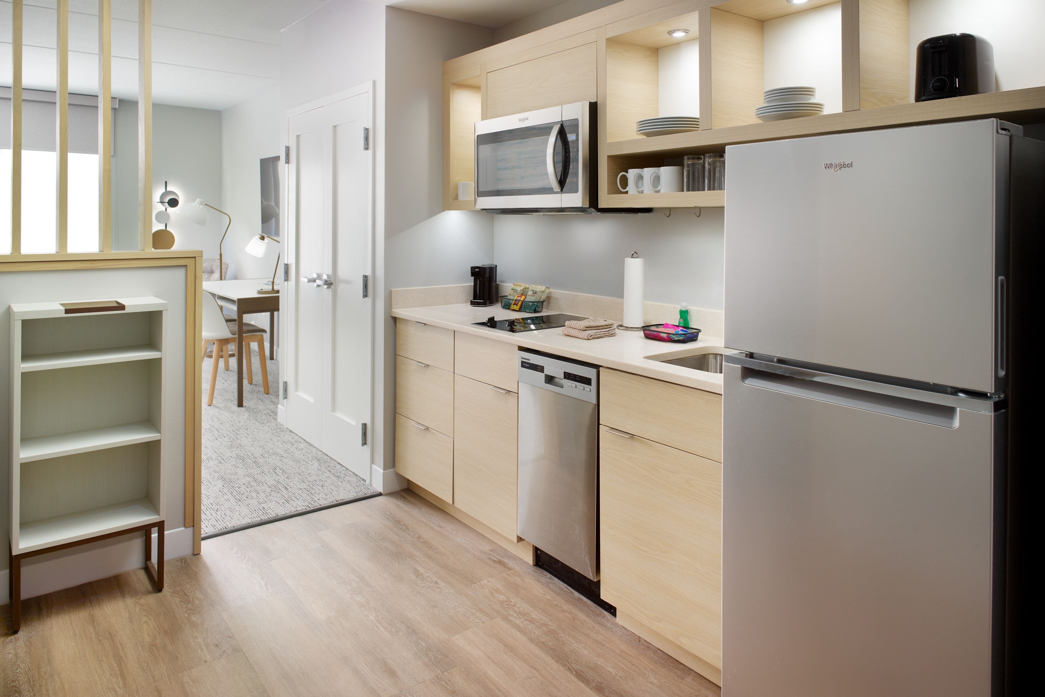 TownePlace Suites by Marriott Grovertown-guestroom-Kitchen.jpg