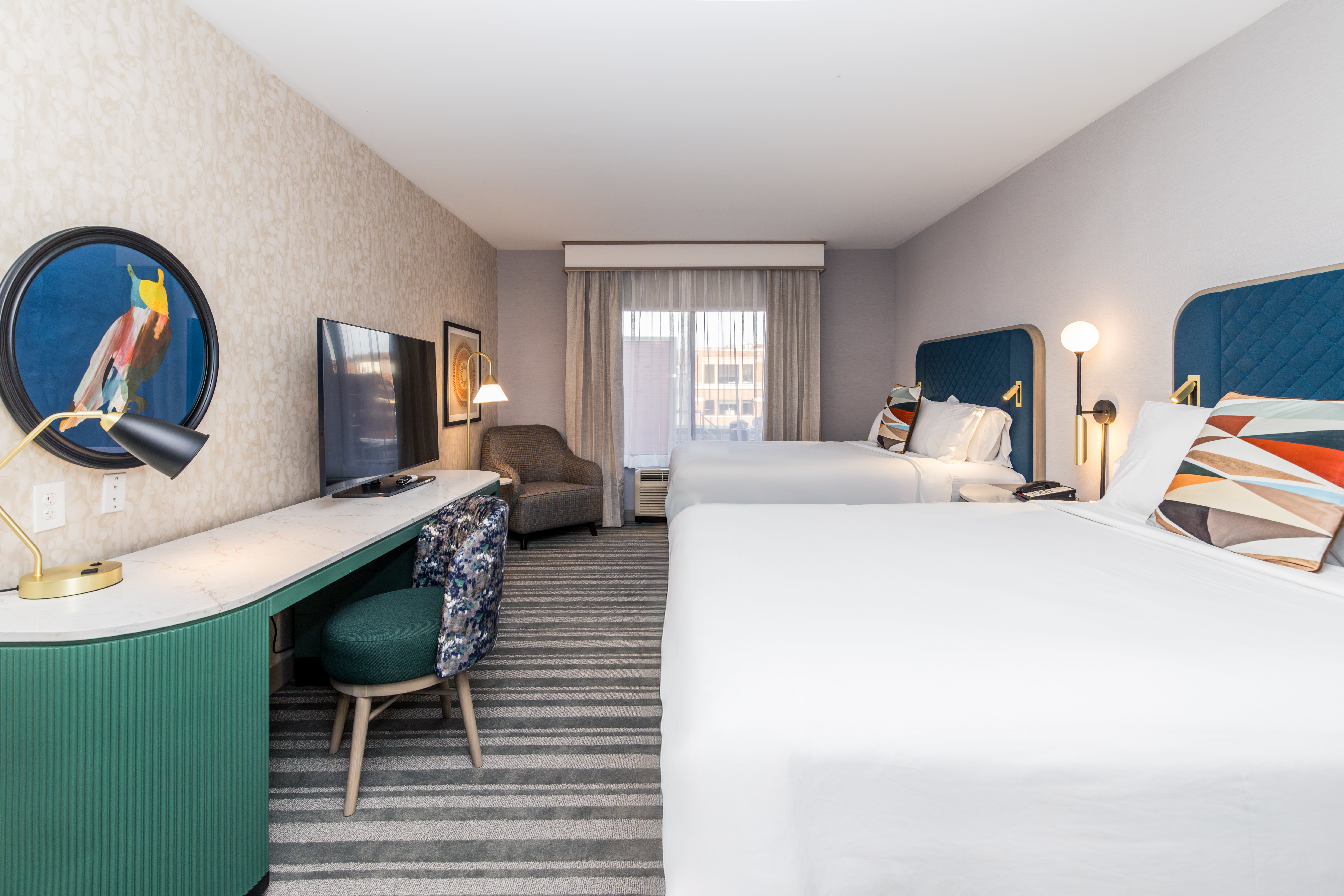 VOCO DOWNTOWN BY IHG-guestroom-Double Bed Guest Room.jpg