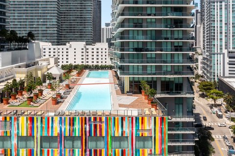 SLS BRICKELL HOTEL - Photo 34
