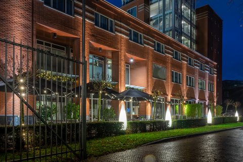 Outside Hotel Keyser