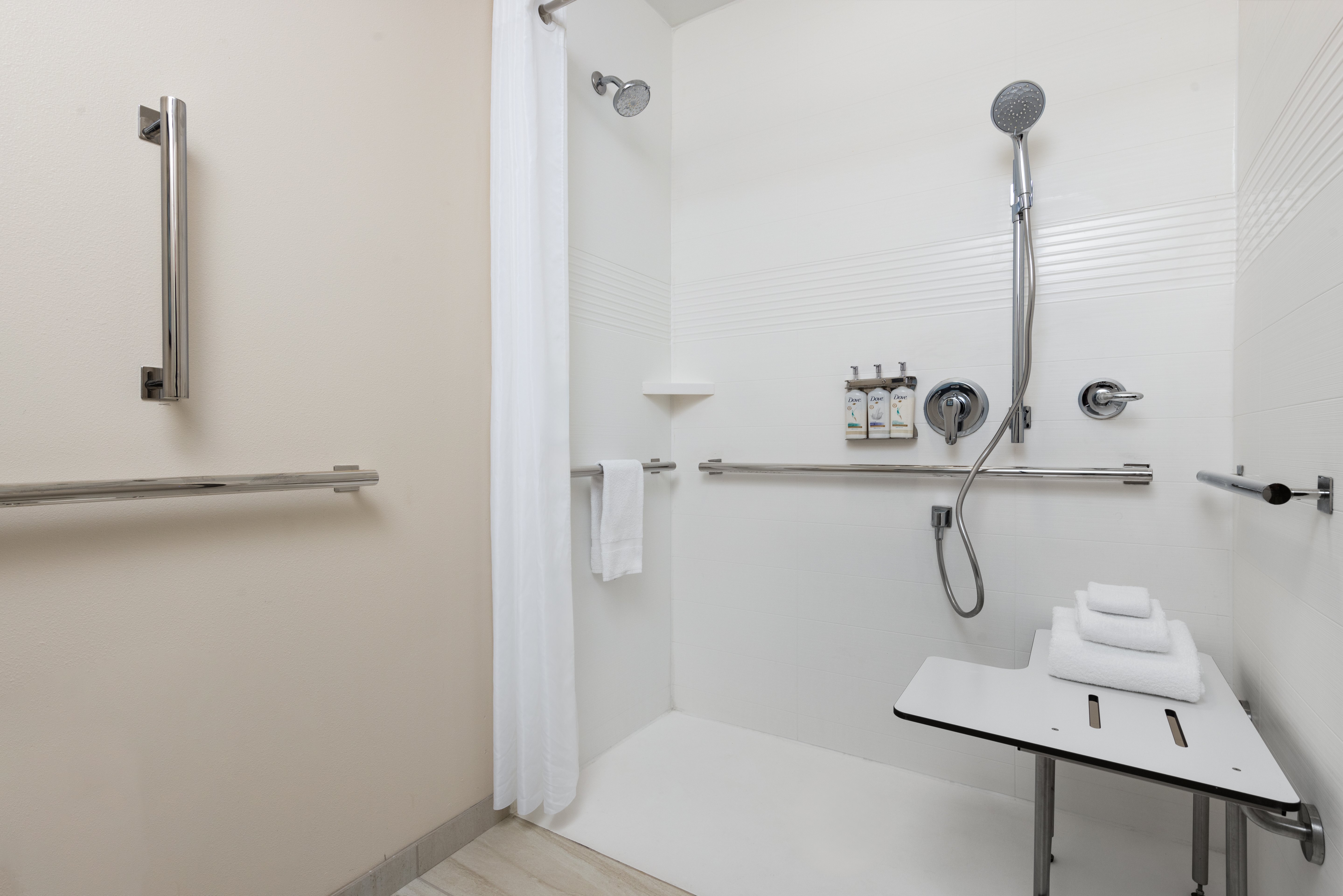 CANDLEWOOD STES MCPHERSON BY IHG-guestroom-Guest Room.jpg