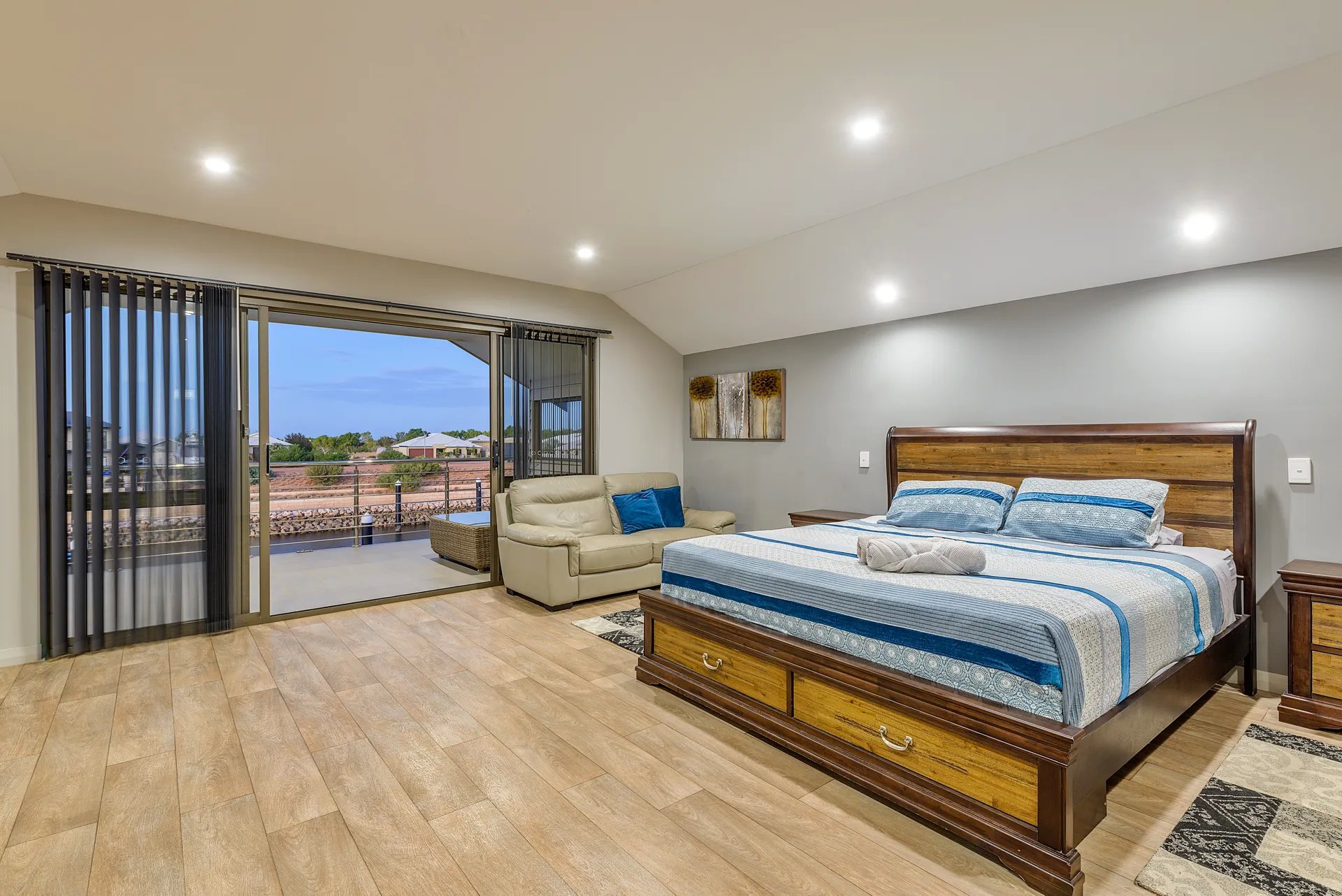 Exmouth Holidays-guestroom-Kestrel Place Beds.jpg
