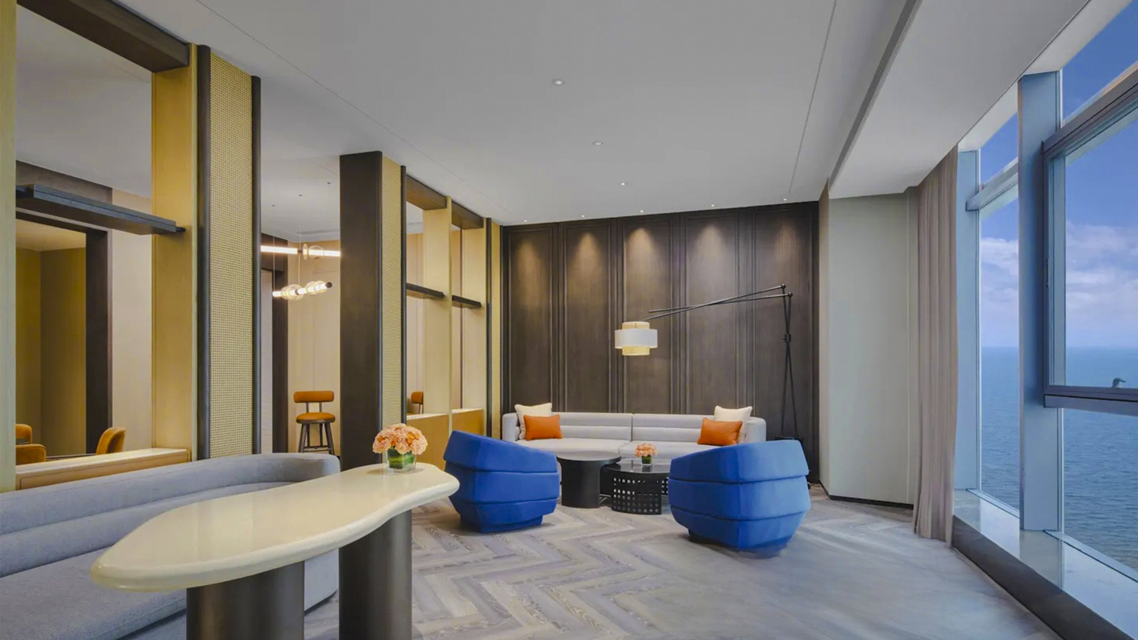 HOTEL INDIGO GOLDEN COAST-guestroom-Suite.jpg
