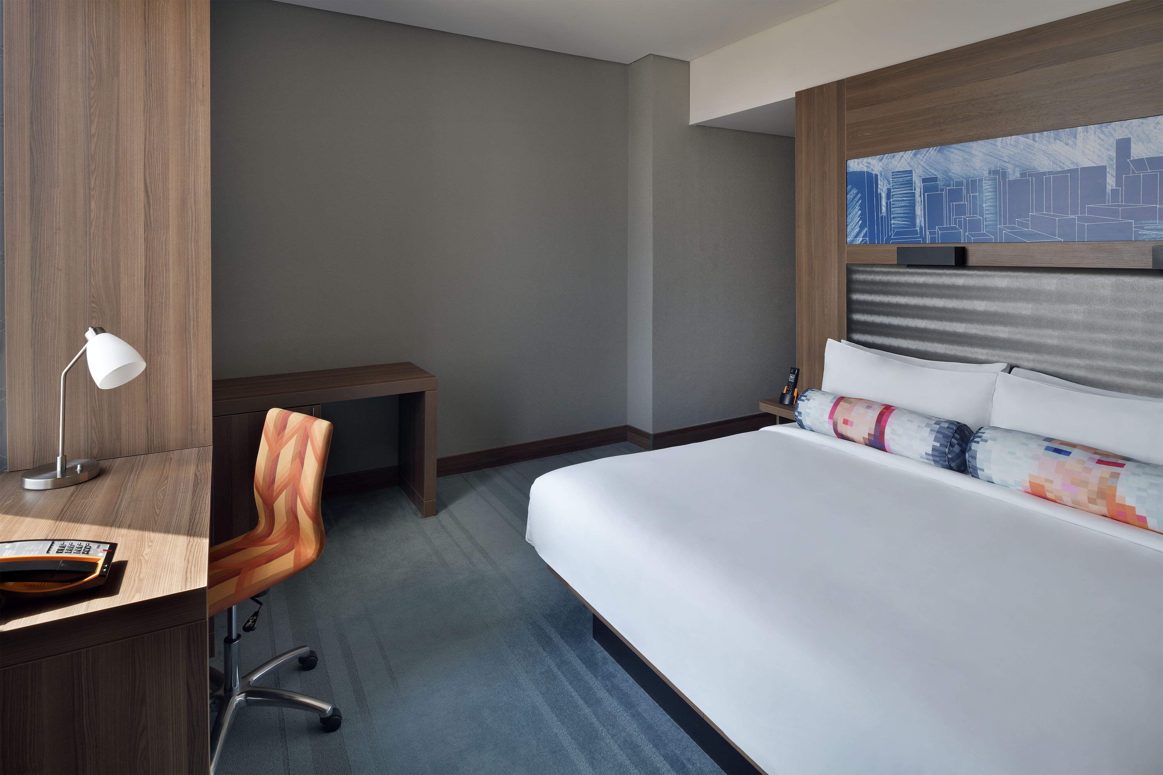 Aloft Dhahran-guestroom-King Savvy Suite.jpg