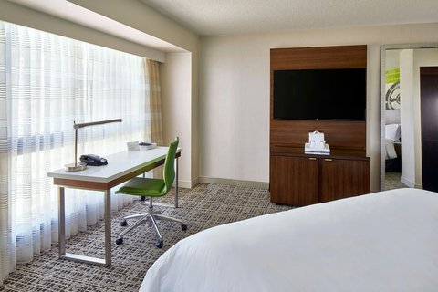 RENAISSANCE NASHVILLE HOTEL - Photo 32