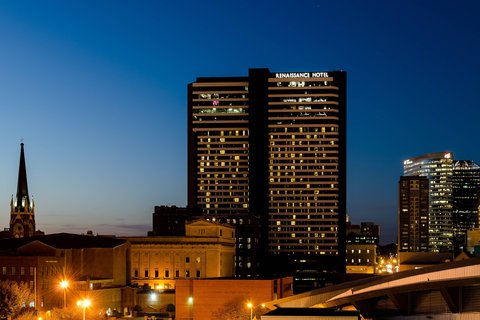 RENAISSANCE NASHVILLE HOTEL - Photo 2