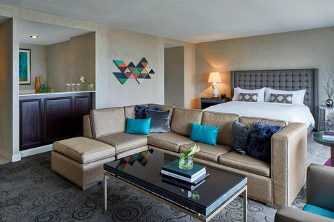 RENAISSANCE NASHVILLE HOTEL - Photo 18