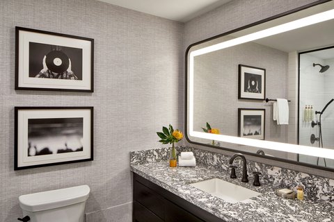RENAISSANCE NASHVILLE HOTEL - Photo 21