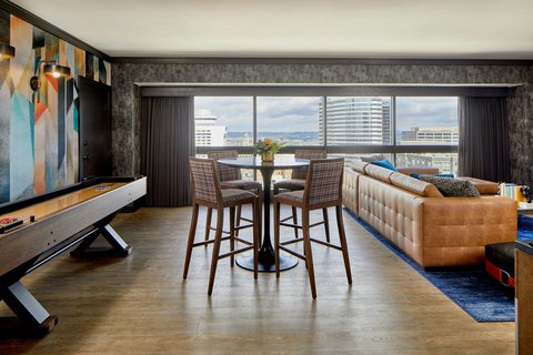 RENAISSANCE NASHVILLE HOTEL - Photo 12