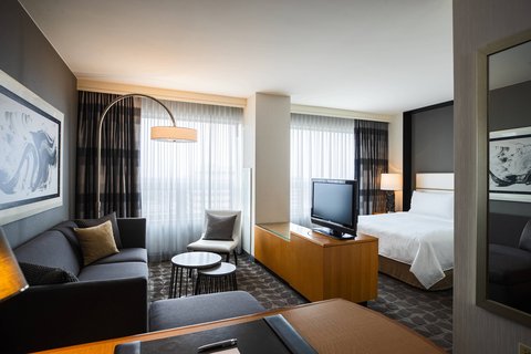 King Studio Club Level Guest Room