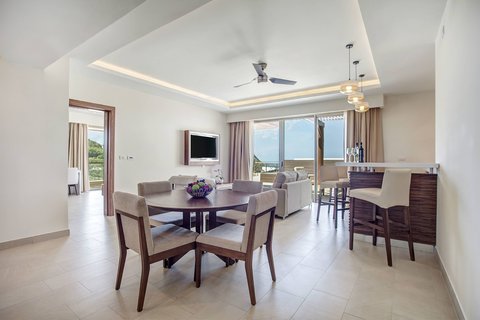 Luxury Penthouse One bedroom Suite