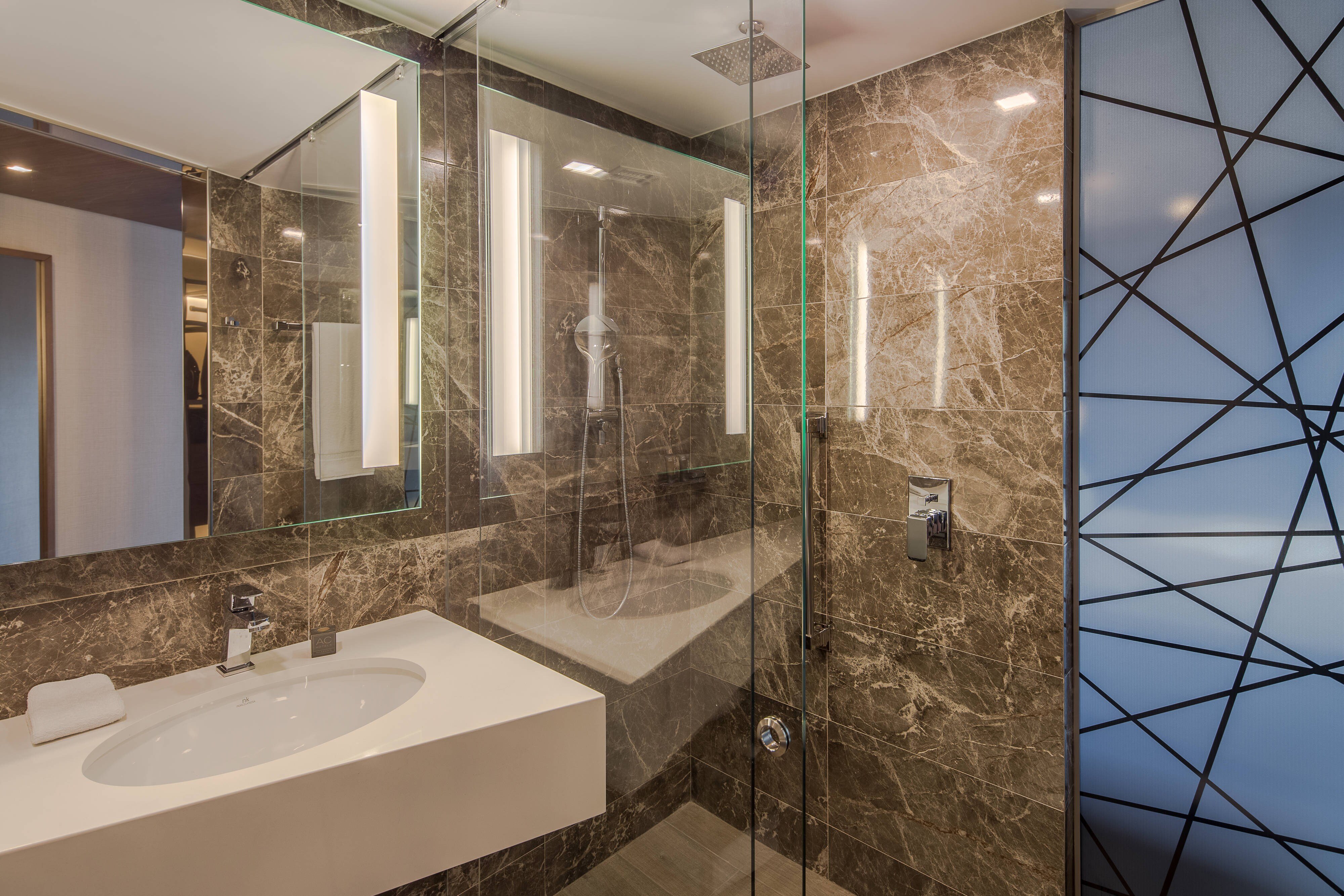 AC Hotels by Marriott Guadalajara Expo Mexico-guestroom-Guest Bathroom.jpg