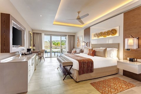 Luxury Family Suite Ocean View