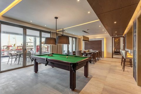 Luxury Chairman Two-Bedroom Suite - Pool Table