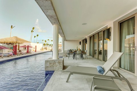Luxury Chairman Two-Bedroom Suite - Swim Out