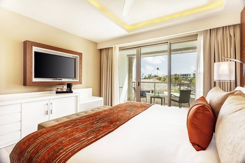 Luxury Family Suite - Bedroom