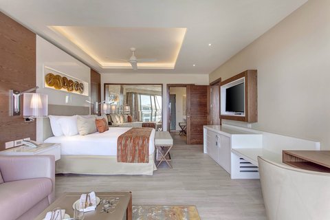 Luxury Presidential Two-Bedroom Ocean Front Suite