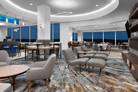 Lobby - Seating Area