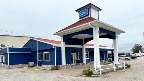 Apollo Lodge Exterior