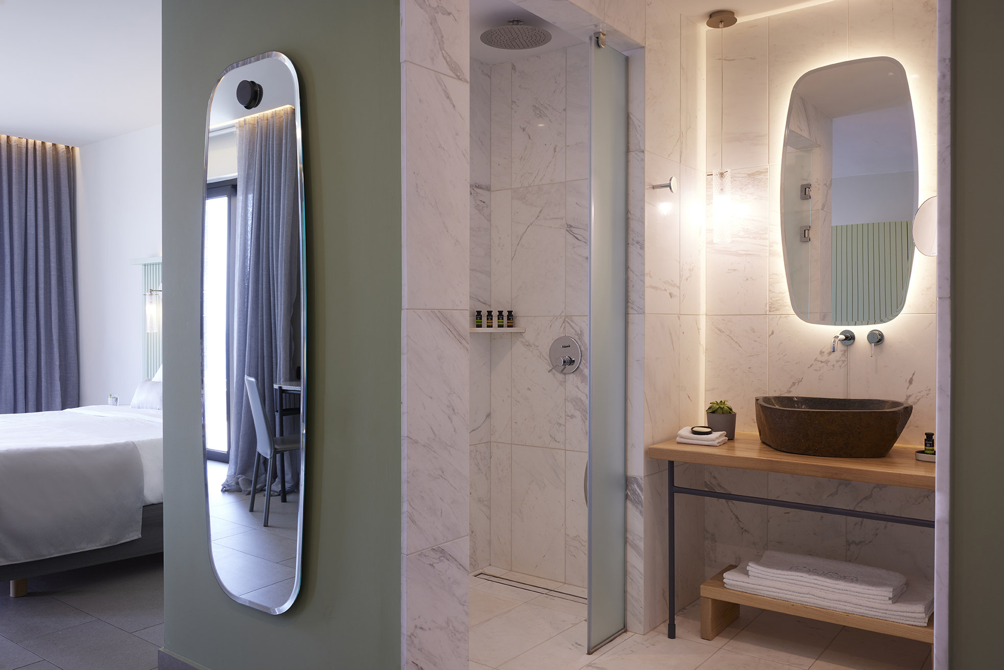 Cayo Resort and Spa-guestroom-Cayo Rooms Shower Sink Mirrors.jpg
