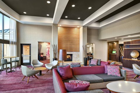 Lobby - Seating Area