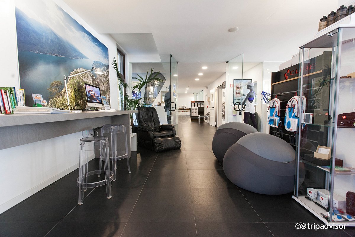 HOTEL SANTONI - NAGO TORBOLE-guestroom-Internet Point V.jpg
