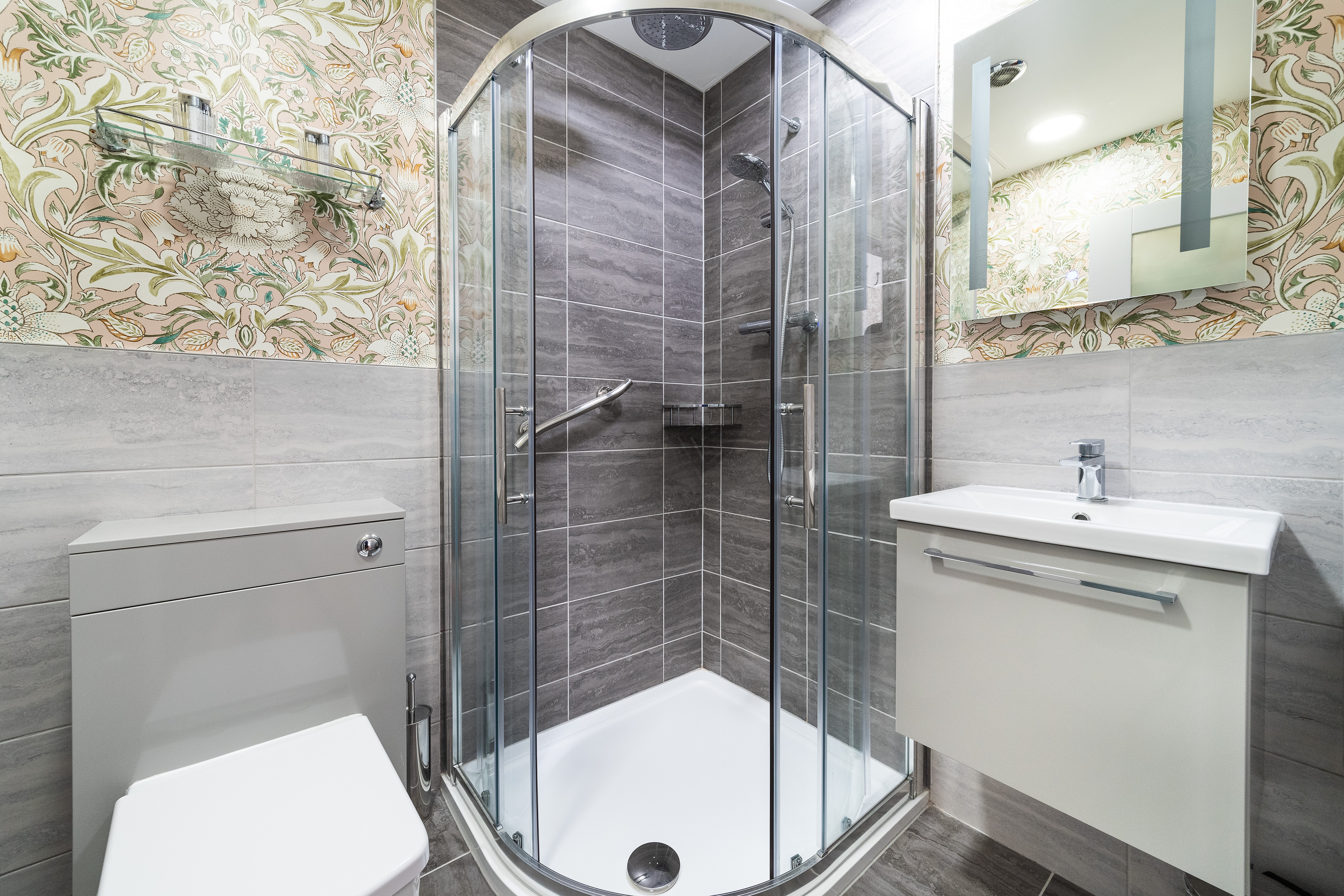 CBH SCOTLANDS SPA HOTEL-guestroom-Dwb Scotlands Rm.jpg