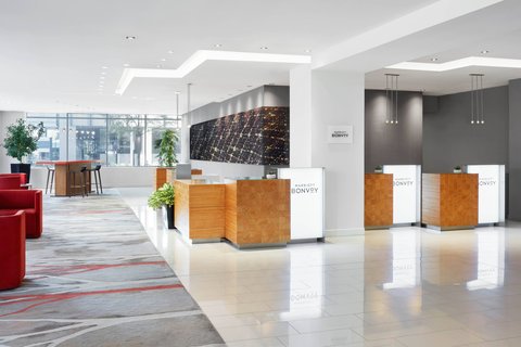 Lobby & Front Desk