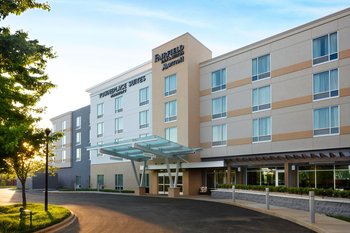 Fairfield Inn & Suites Louisville Northeast