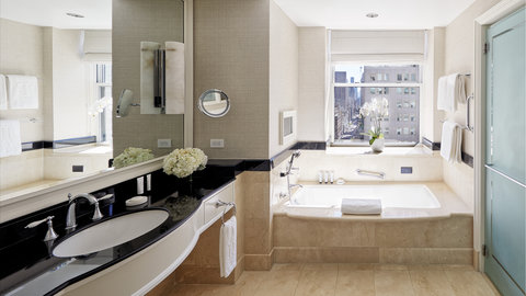 THE PENINSULA NEW YORK - Photo 30