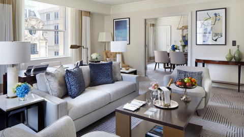 THE PENINSULA NEW YORK - Photo 21
