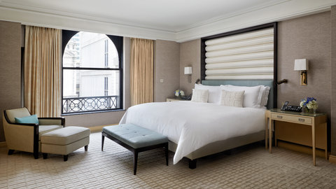 THE PENINSULA NEW YORK - Photo 37
