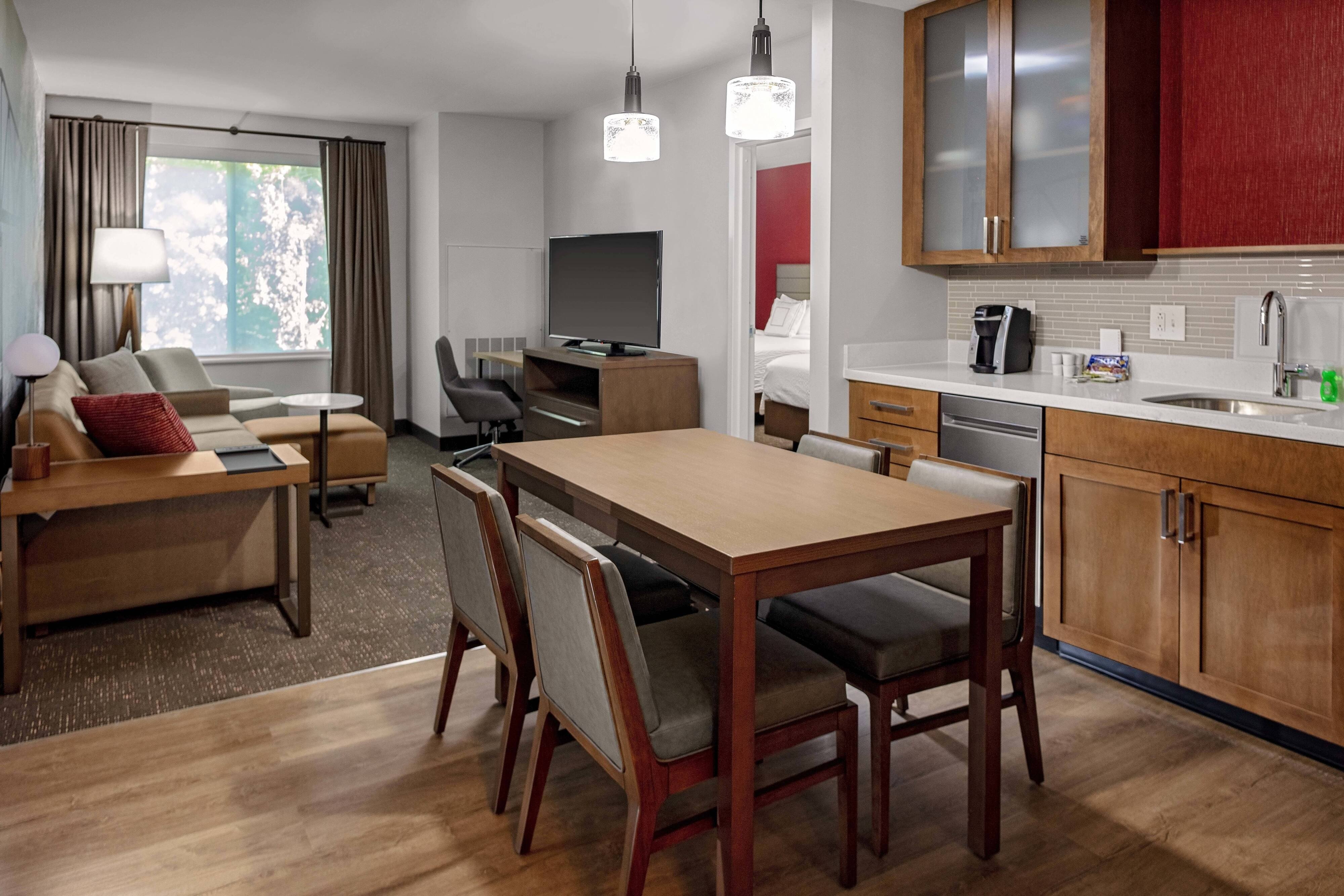 Residence Inn by Marriott Tuscaloosa-guestroom-Double/Double One-Bedroom Suite.jpg