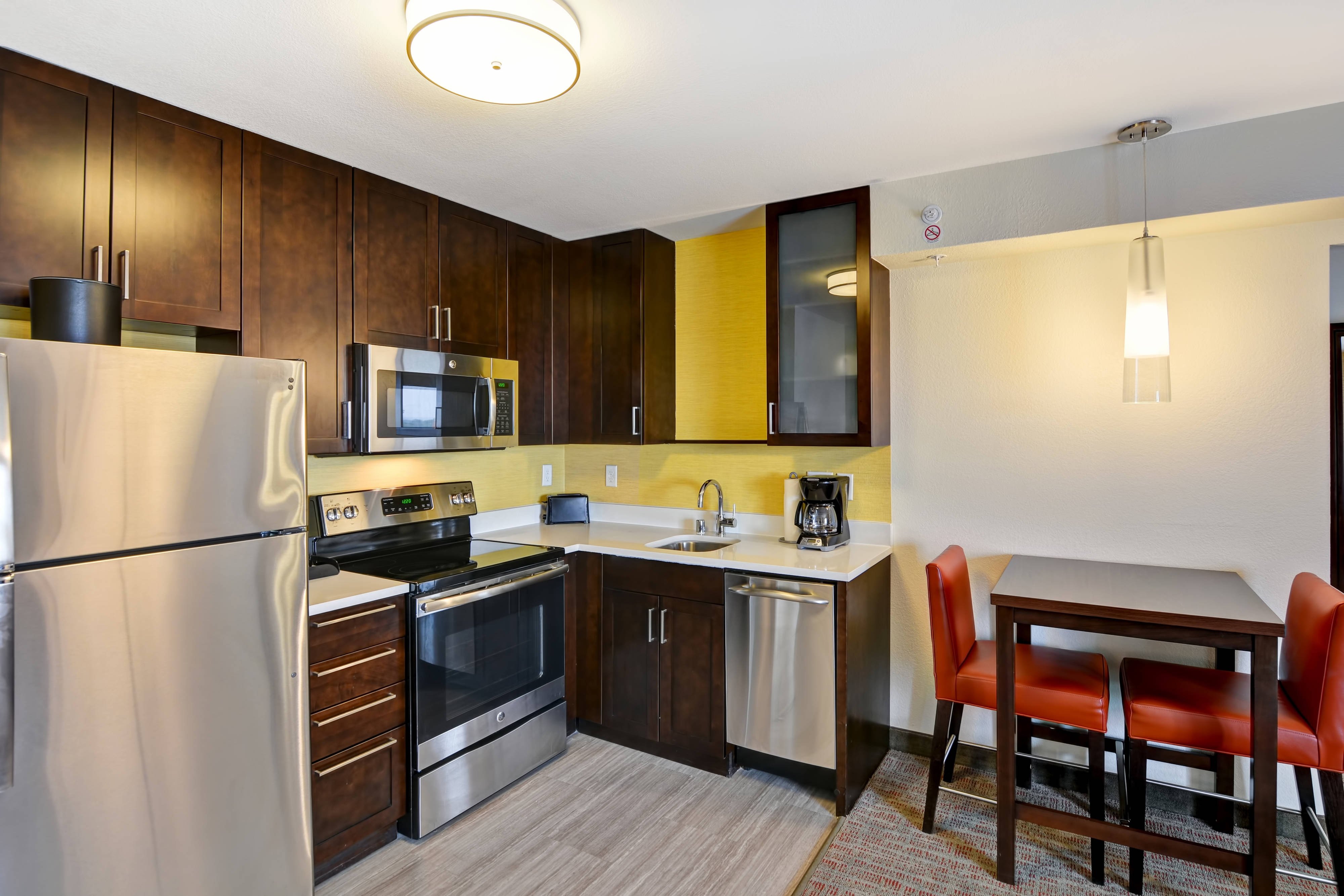 Residence Inn by Marriott Milwaukee North-Glendale-guestroom-One-Bedroom Suite - Kitchen.jpg