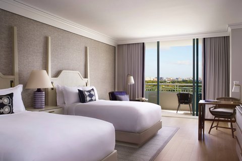 THE RITZ-CARLTON COCONUT GROVE MIAMI - Photo 26