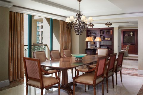 THE RITZ-CARLTON COCONUT GROVE MIAMI - Photo 52