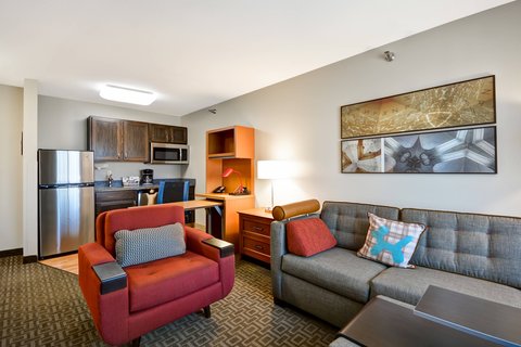 Queen/Queen Studio Suite