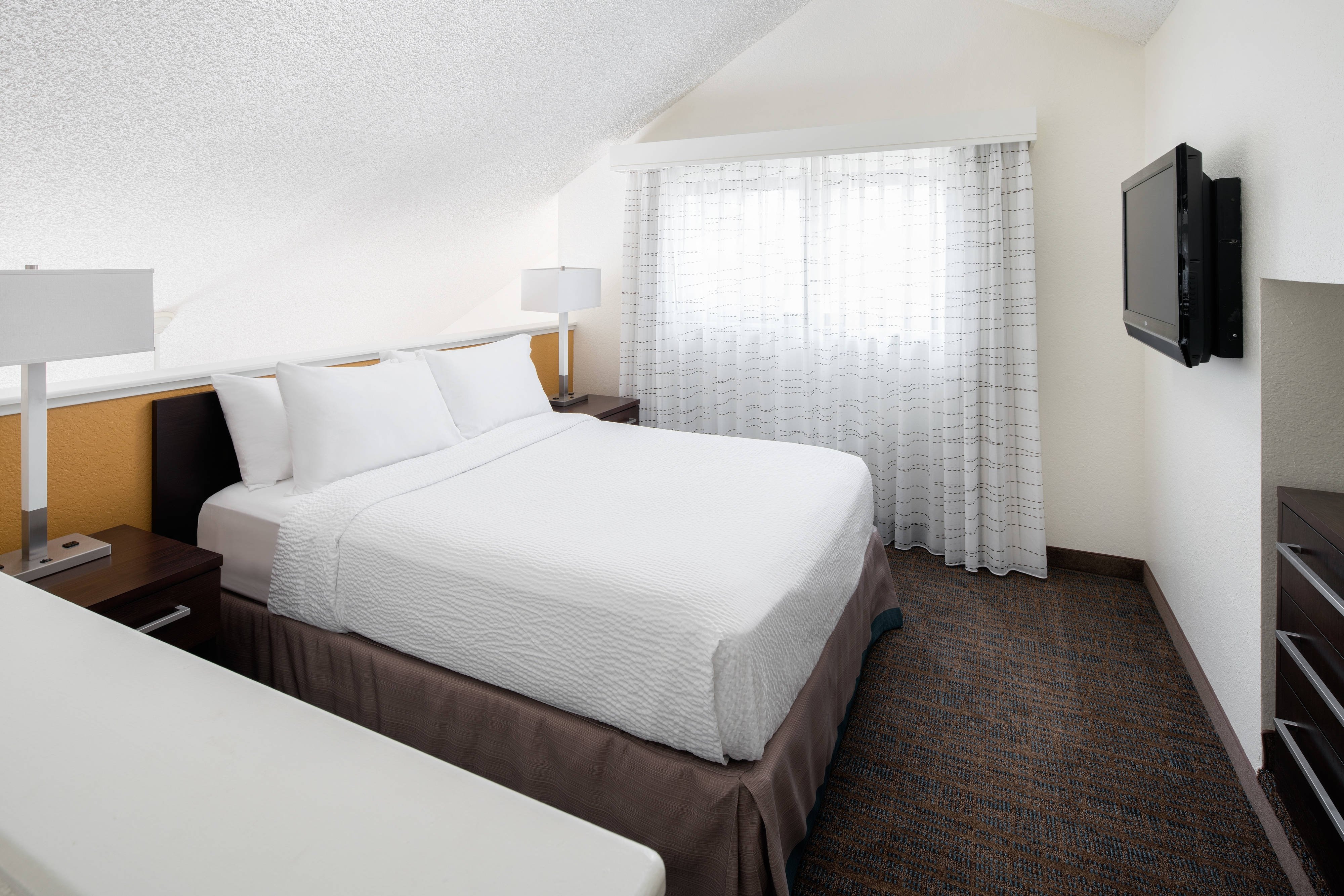 Residence Inn by Marriott Costa Mesa Newport Beach-guestroom-Penthouse Suite - Loft.jpg