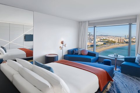W BARCELONA - Photo 182