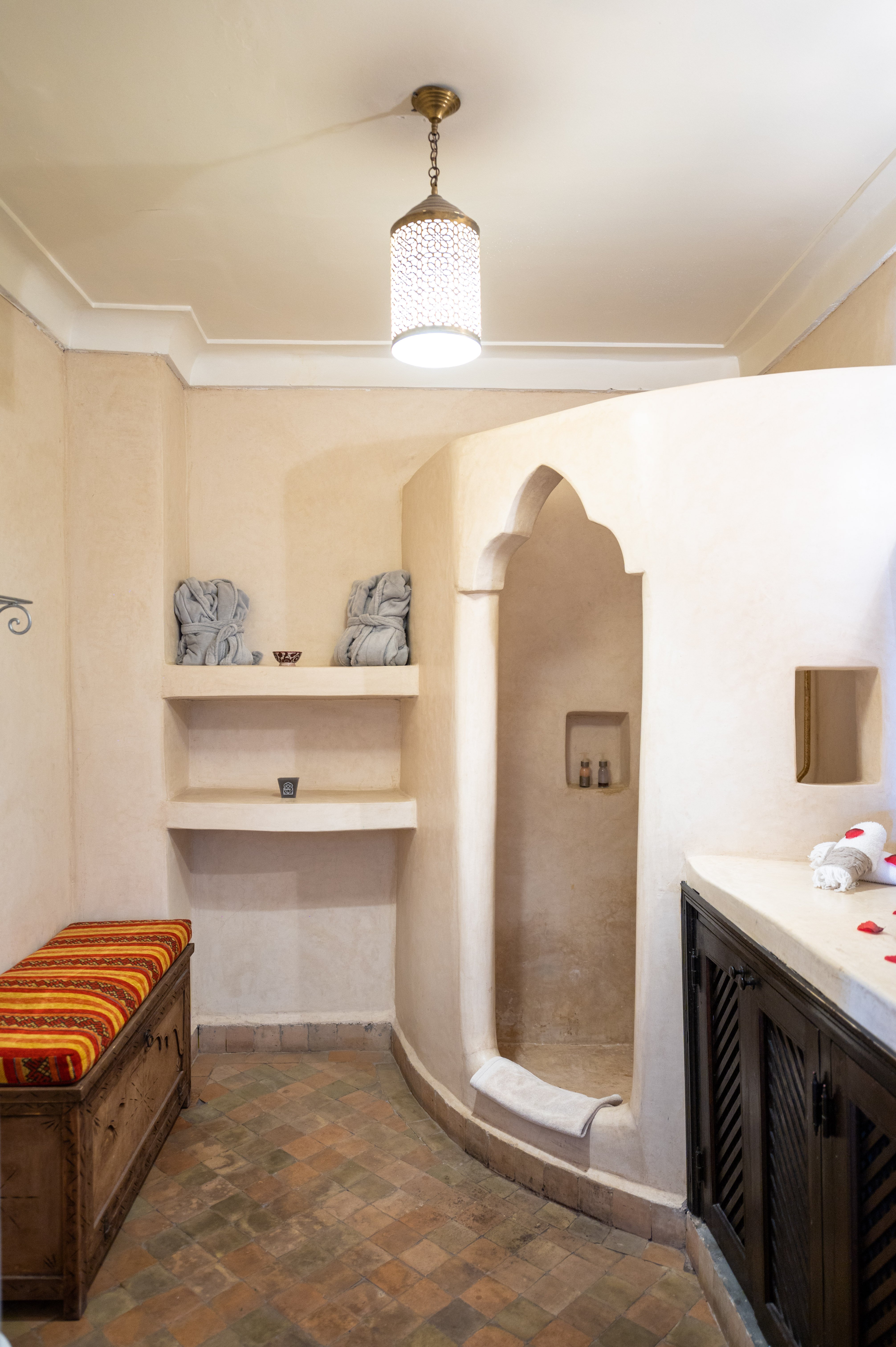 RIAD MBOJA - CHEZ ALI BABA-guestroom-Superior Room Bathroom.jpg