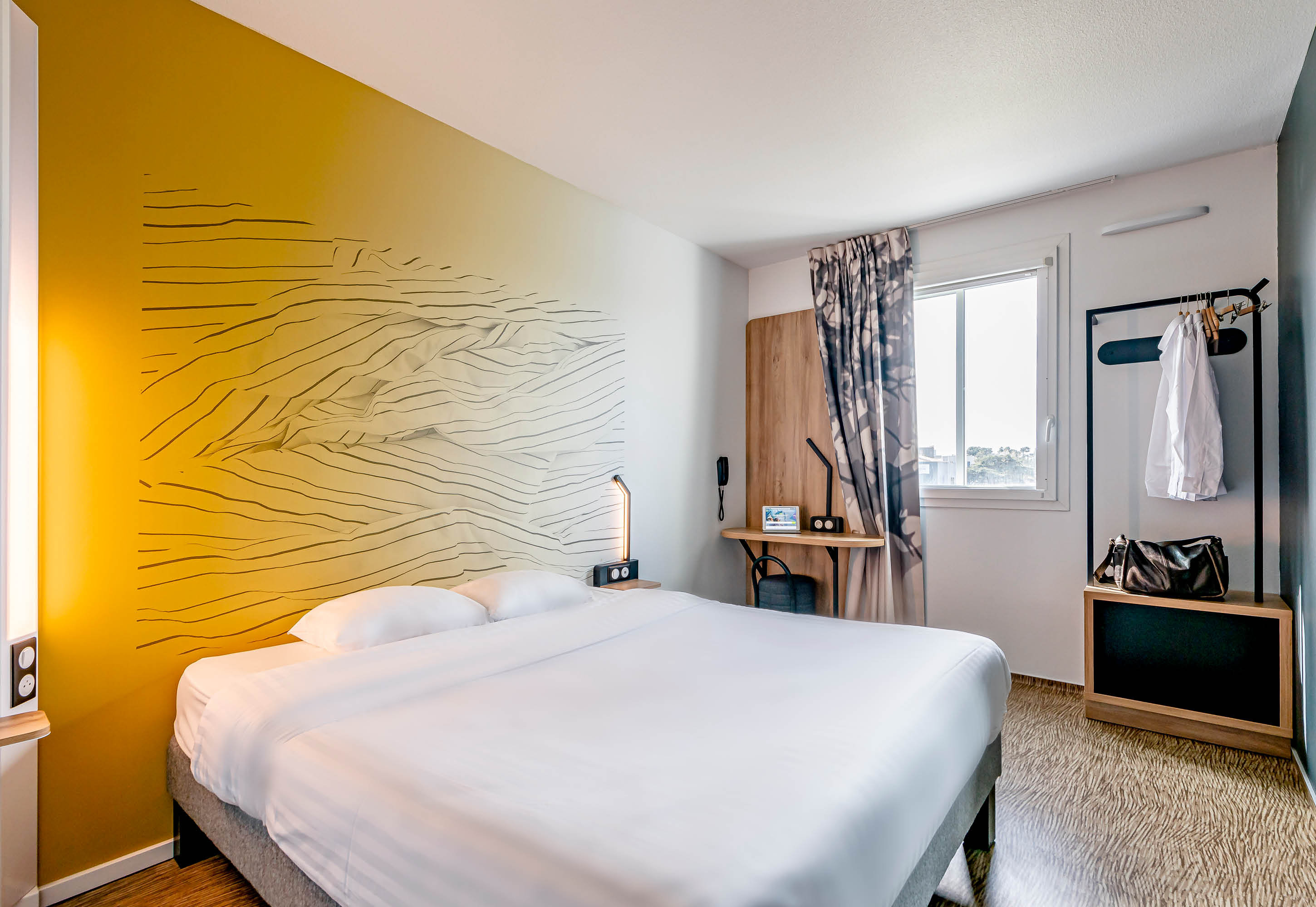 B&B HOTEL BORDEAUX TALENCE-guestroom-GUEST ROOM.jpg
