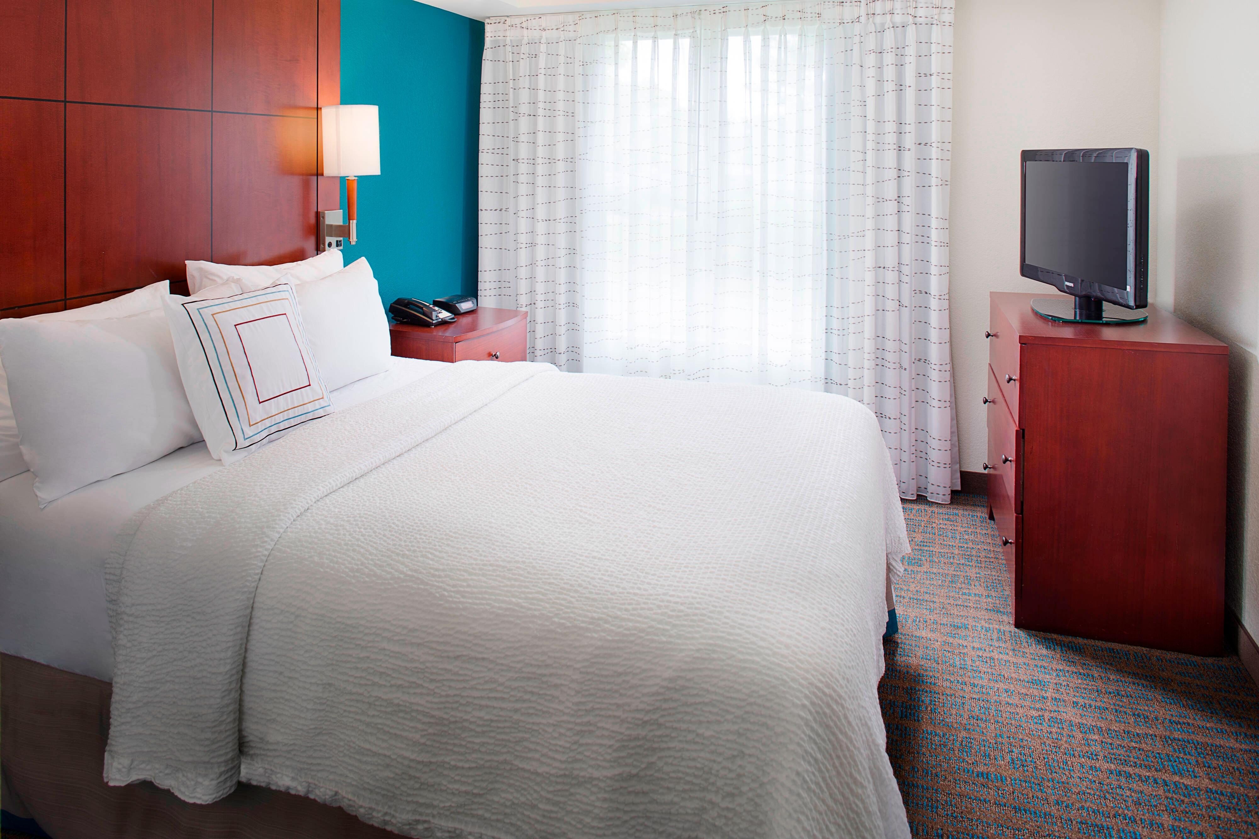 Residence Inn by Marriott Roanoke Airport-guestroom-One-Bedroom King Suite.jpg