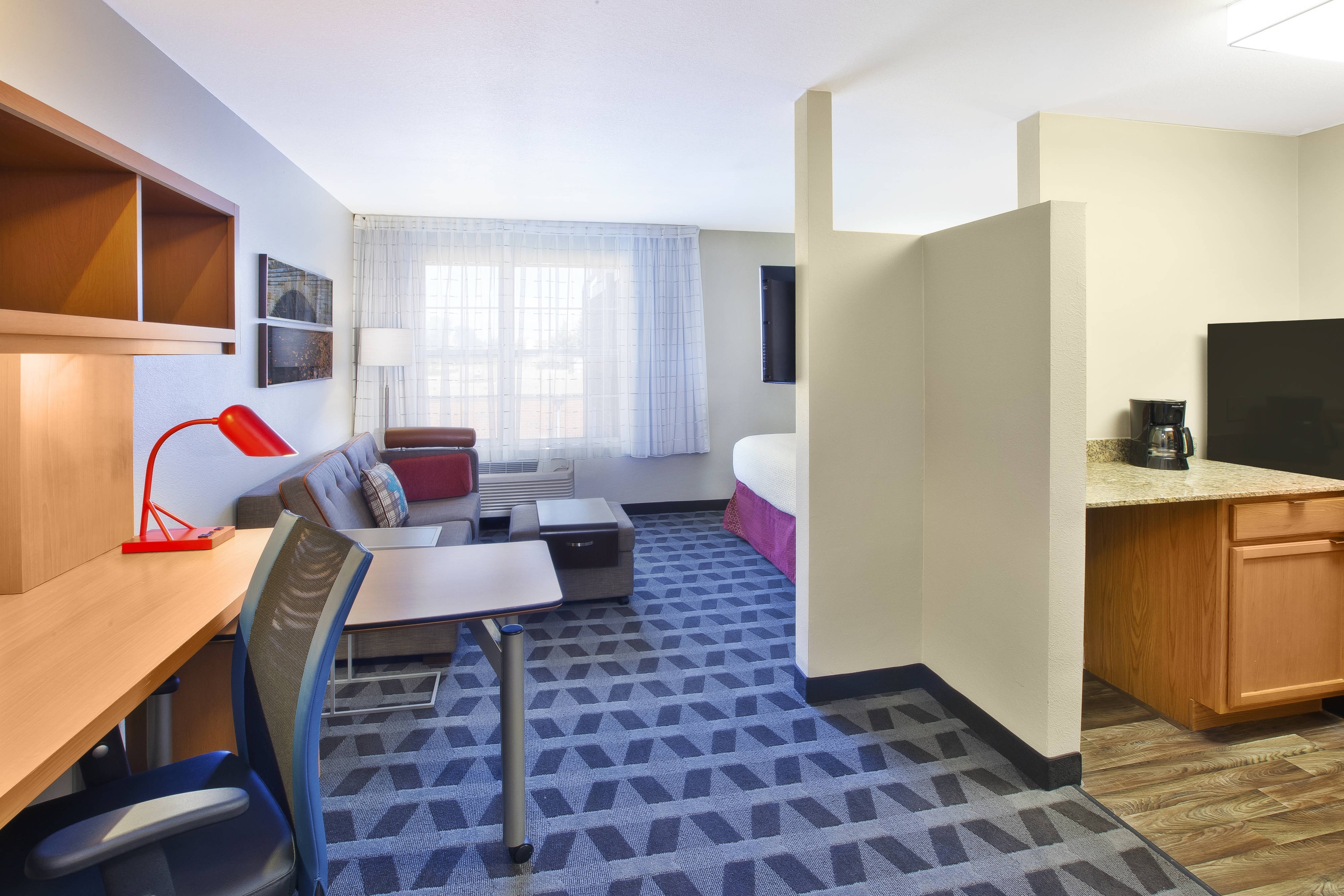 TownePlace Suites by Marriott Minneapolis-St Paul Airport Eagan-guestroom-Studio Suite - Living Area.jpg