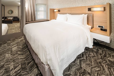 King Suite - Sleeping Area