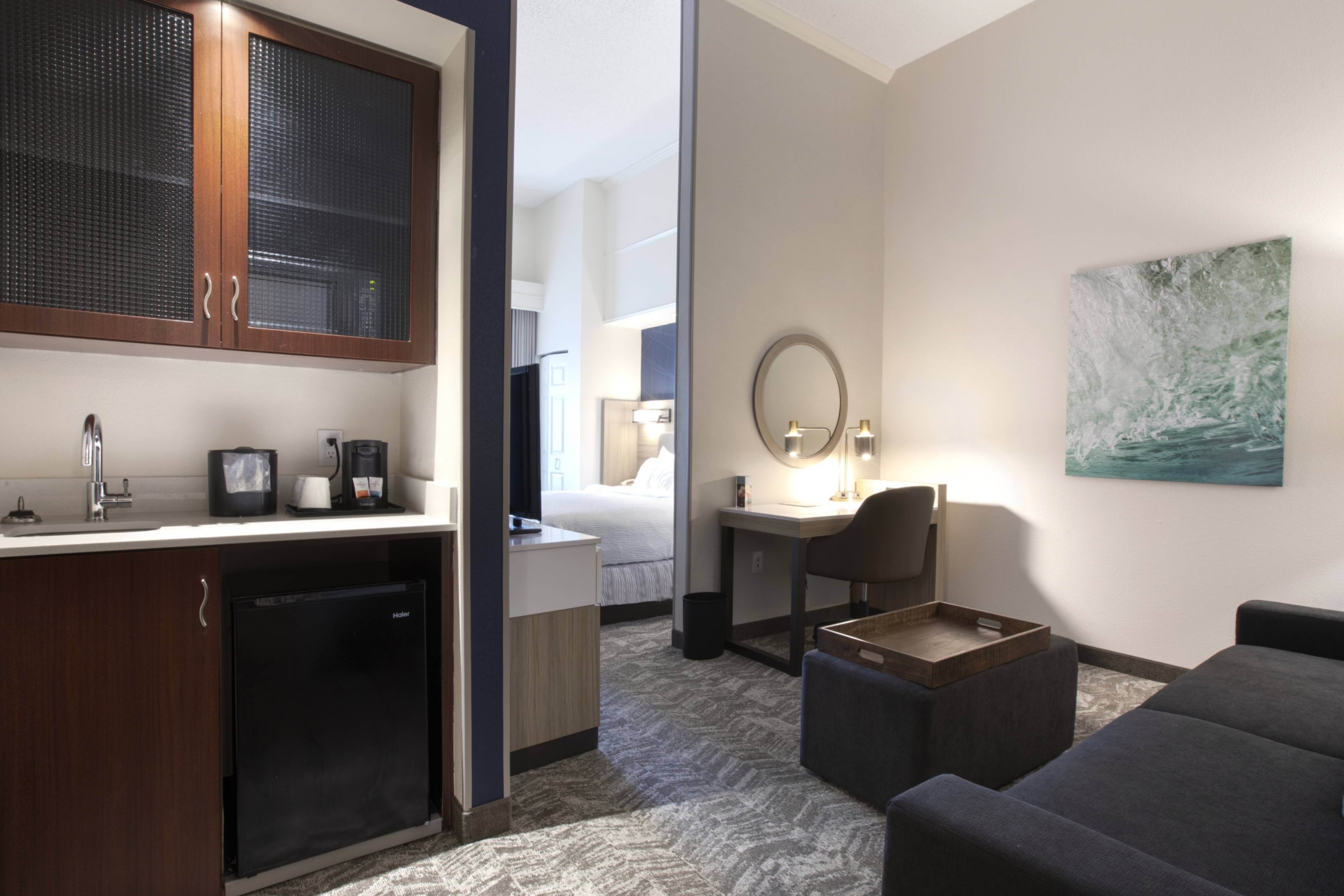 SpringHill Suites by Marriott Savannah I-95 South-guestroom-King Studio Suite - Living Area.jpg