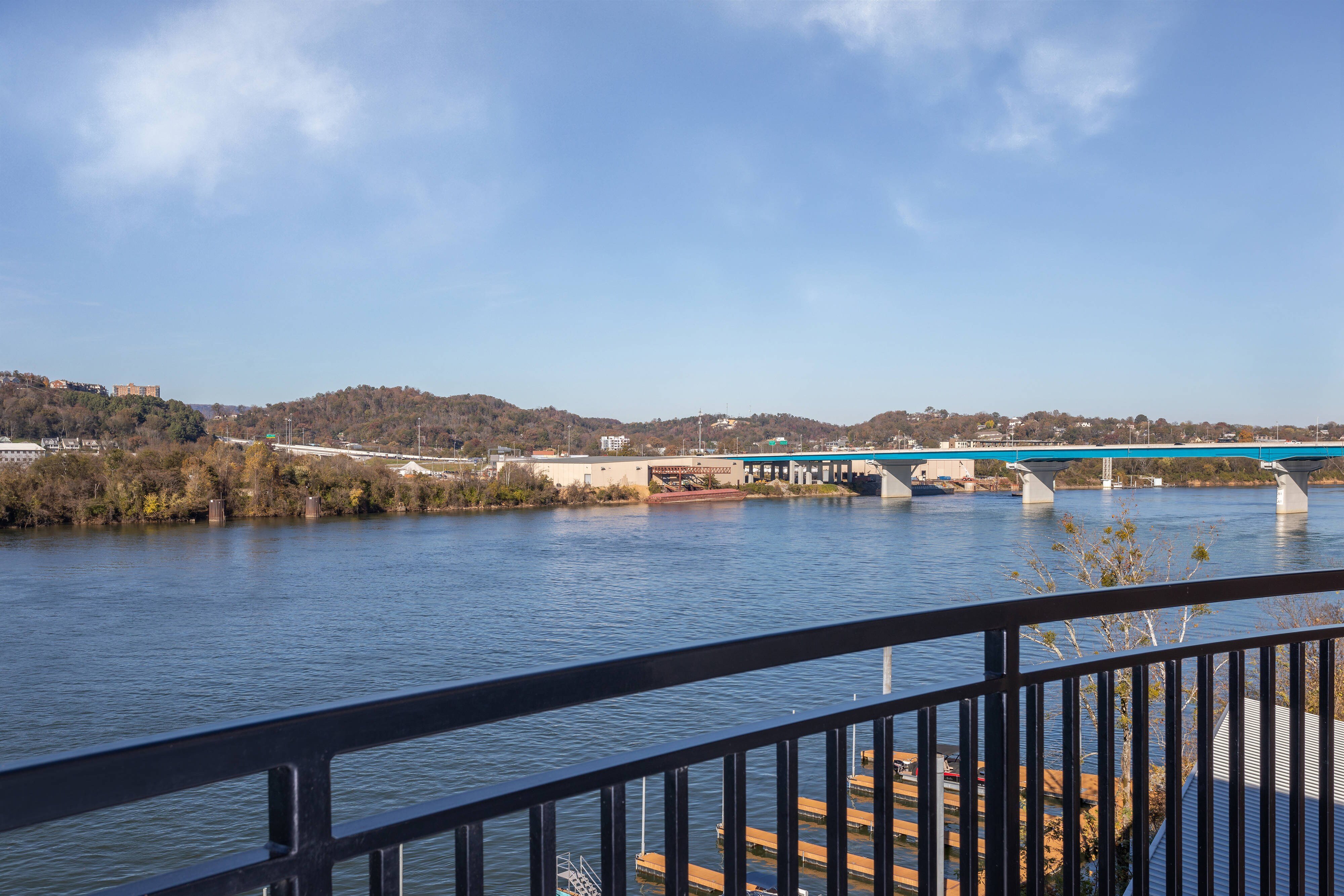 SpringHill Suites by Marriott Chattanooga Downtown/Cameron Harbor-guestroom-King Riverfront - Balcony.jpg