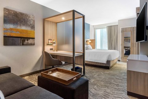 King Suite - Work Desk